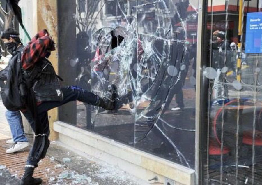 Los instigadores del temor colectivo sembraron la semilla del caos.